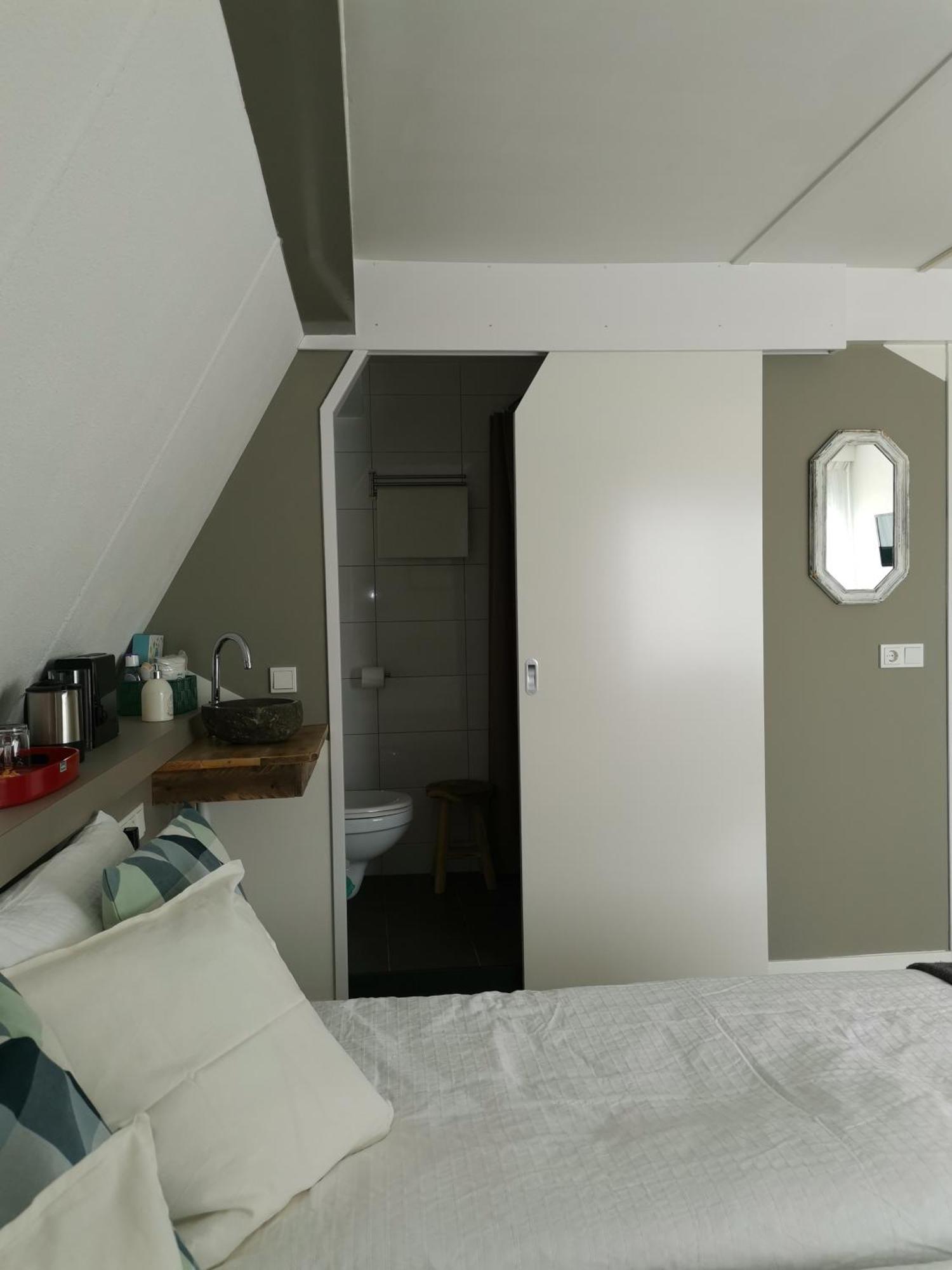 B&B Bovenweg Ренен Номер фото